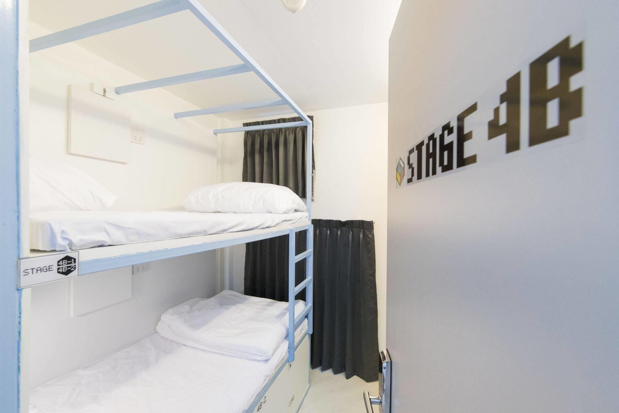 Pixellar Hostel Bangkok Extérieur photo